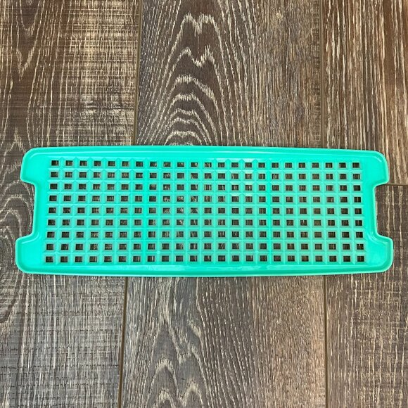 Vintage Tupperware Jadeite Green Celery/Vegetable Keeper - Picture 13 of 16